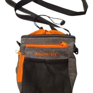 AMZNova Dog Treat Bag Many Pockets Wear 5 Ways